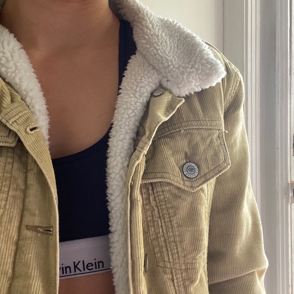 brandy melville tan corduroy jacket - Picture 4 of 4